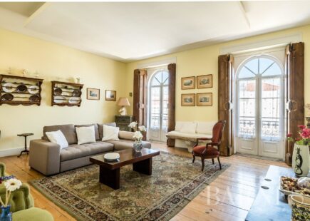 T3 + 1 Chiado | Real estate | luxury brand | BARNES Portugal